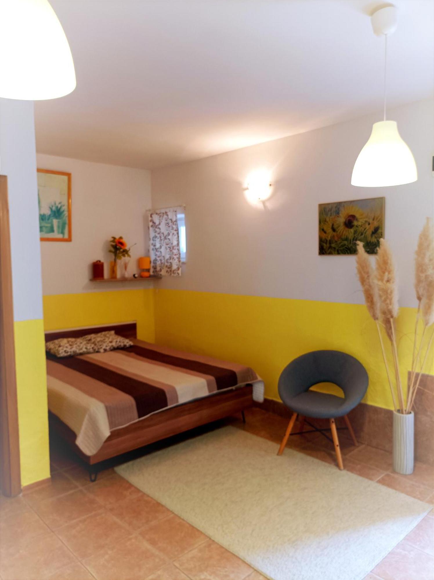 Apartments Kaic Rogač Habitación foto